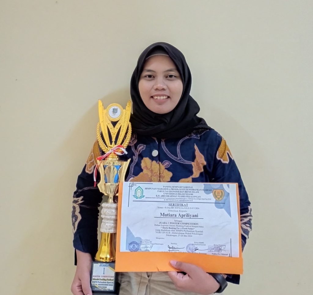 Mahasiswa FH USM Raih Juara 1 Lomba Poster Nasional Di Islamic Banking