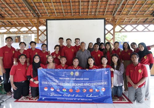 Prof Sudharto Jadi Narasumber Seminar Environmental Aspect Of SDGs In Indonesia di Winter Camp USM 2024