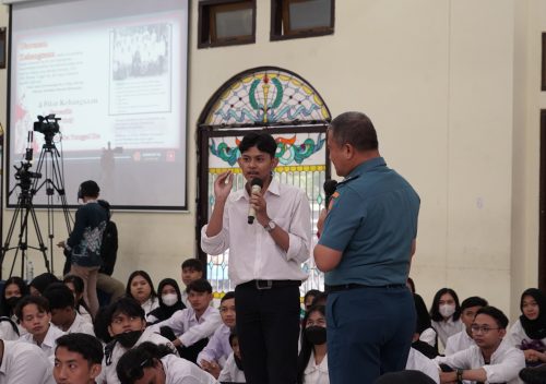 Universitas Semarang Gelar Kuliah Umum Membangun Kebangsaan dan Kesadaran Bela Negara Bersama Laksda TNI Kresno Boentoro