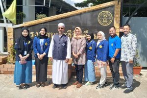 Tiga Dosen USM Berikan Pembekalan Keterampilan kreatif dan Kesehatan Siswa di Muslimeen School, Hatyai Thailand