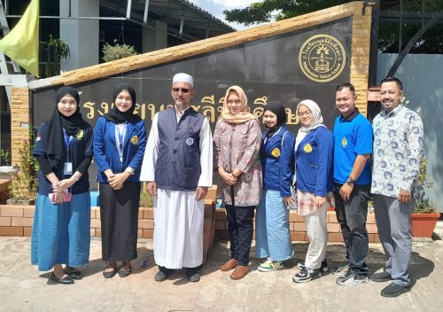 Tiga Dosen USM Berikan Pembekalan Keterampilan kreatif dan Kesehatan Siswa di Muslimeen School, Hatyai Thailand