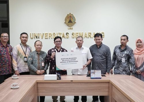 BSI Memberikan Beasiswa Kepada 20 Mahasiswa USM